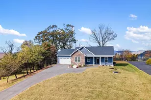 420 Roland, Woodstock, VA 22664 - Photo 36
