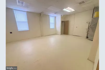 301 W Commerce Street #301, Woodstock, VA 22664 - Photo 8