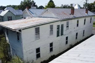 208 Piccadilly St, Edinburg, VA 22824 - Photo 16