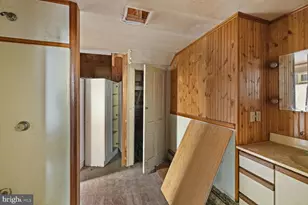 208 Piccadilly St, Edinburg, VA 22824 - Photo 34