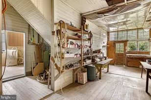 208 Piccadilly St, Edinburg, VA 22824 - Photo 32