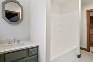 290 Hickory Ln, Mount Jackson, VA 22842 - Photo 22