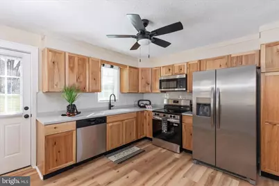 376 Stonewall Street, Strasburg, VA 22657 - Photo 2