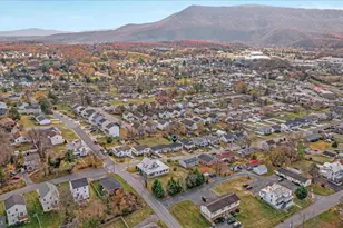 376 Stonewall St, Strasburg, VA 22657 - Photo 38