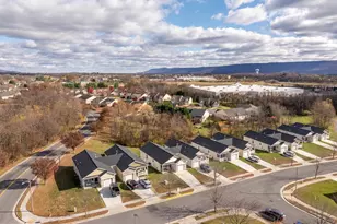 558 Great Oak Ct, Woodstock, VA 22664 - Photo 34