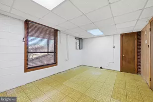 460 Massanutten Dr, Edinburg, VA 22824 - Photo 36