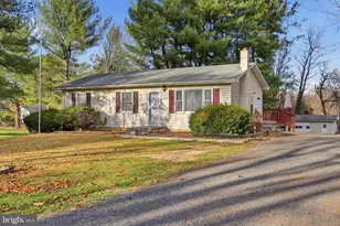 460 Massanutten Dr, Edinburg, VA 22824 - Photo 4