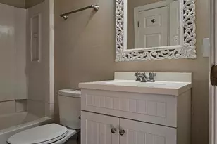 219 Virginia St, Strasburg, VA 22657 - Photo 12