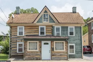 131 S Massanuten St, Strasburg, VA 22657 - Photo 1