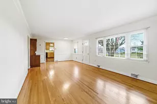 410 W North St, Woodstock, VA 22664 - Photo 4