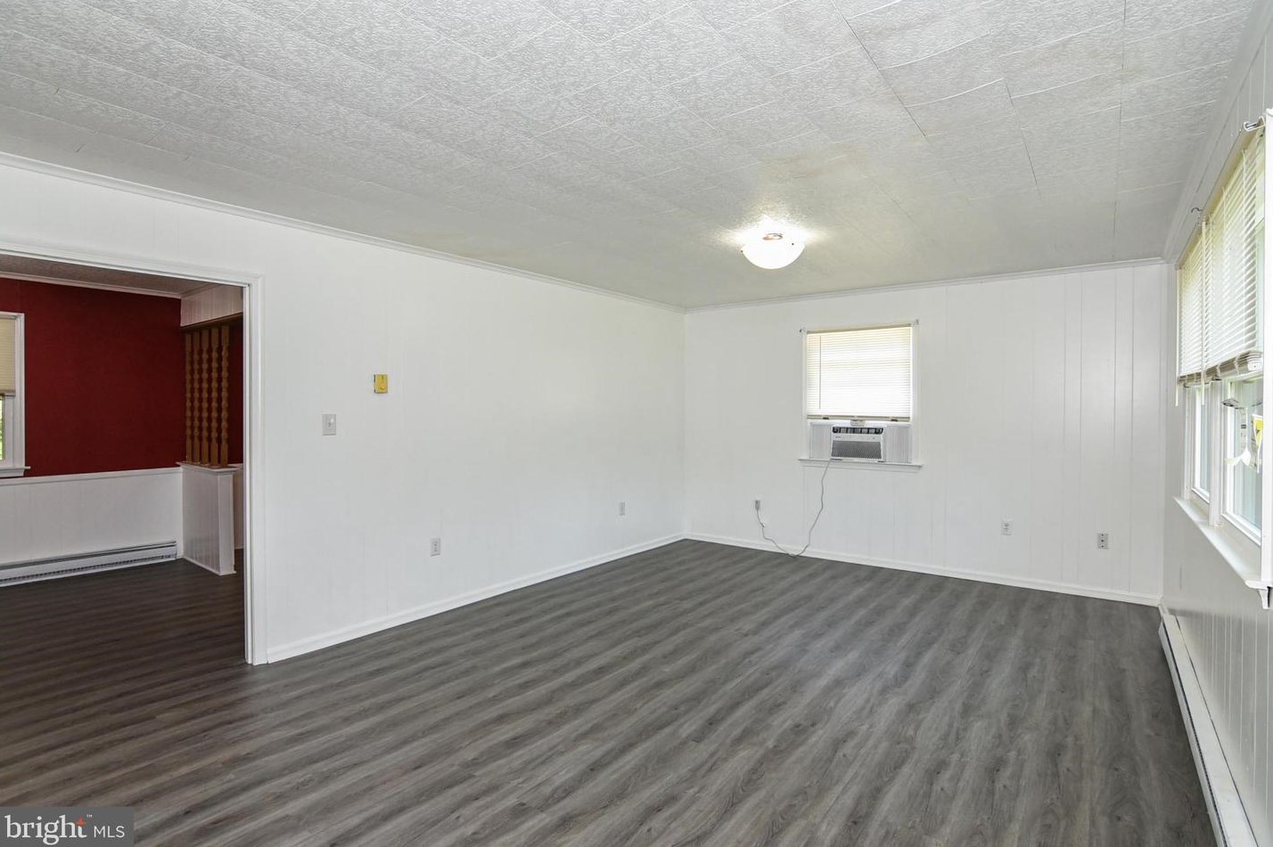 4518 Greenfield Dr, Fredericksburg, VA 22408