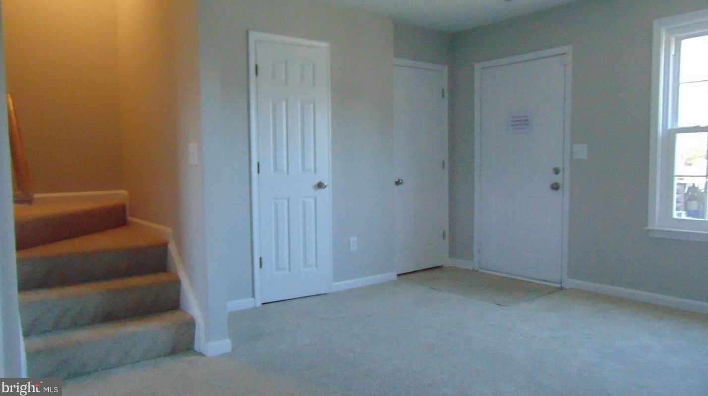 9822 Coventry Creek Dr, Fredericksburg, VA 22408
