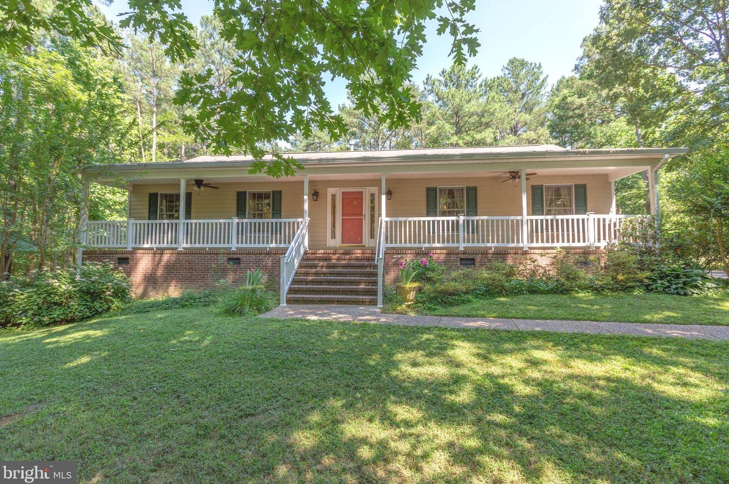 8101 S Woods Dr, Fredericksburg, VA 22408