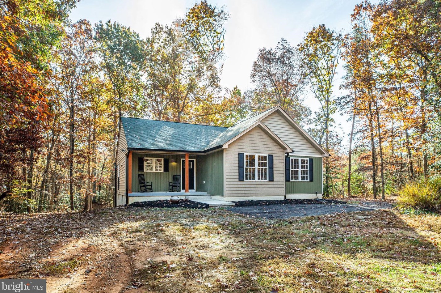 9700 Grady Ln, Spotsylvania, VA 22553