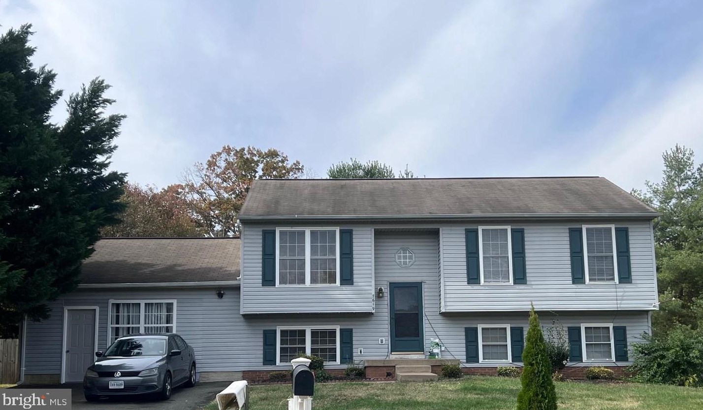 7619 Regency Glen Dr, Fredericksburg, VA 22407