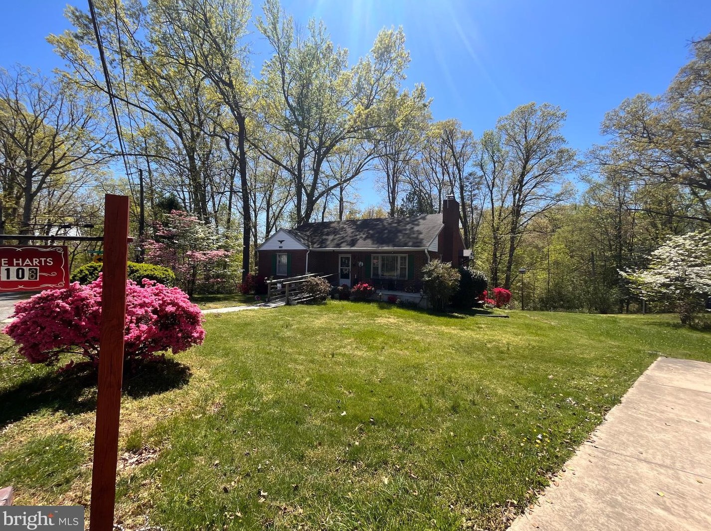 106 Village Dr, Fredericksburg, VA 22408