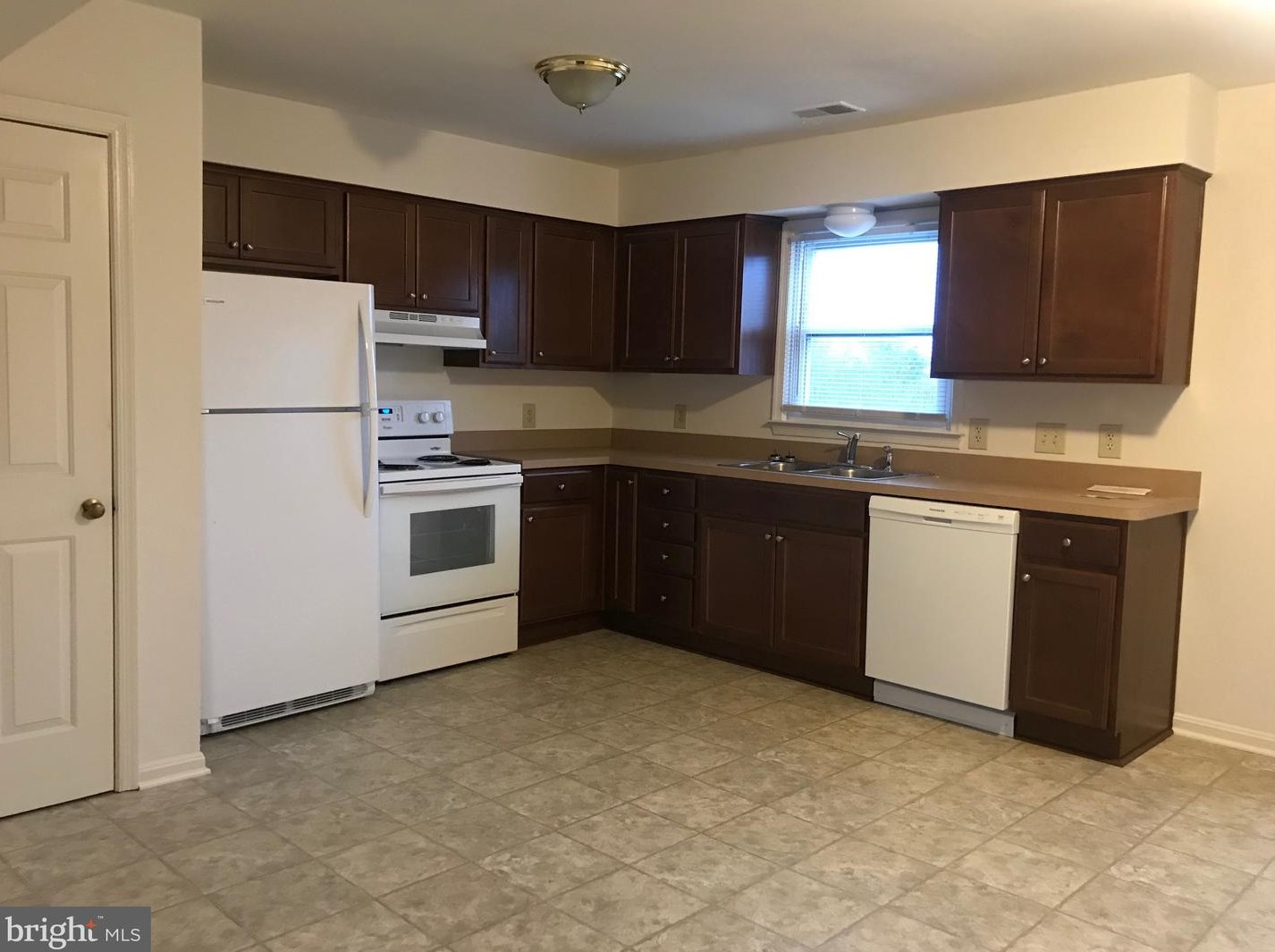 10438 Leavells Rd, Fredericksburg, VA 22407