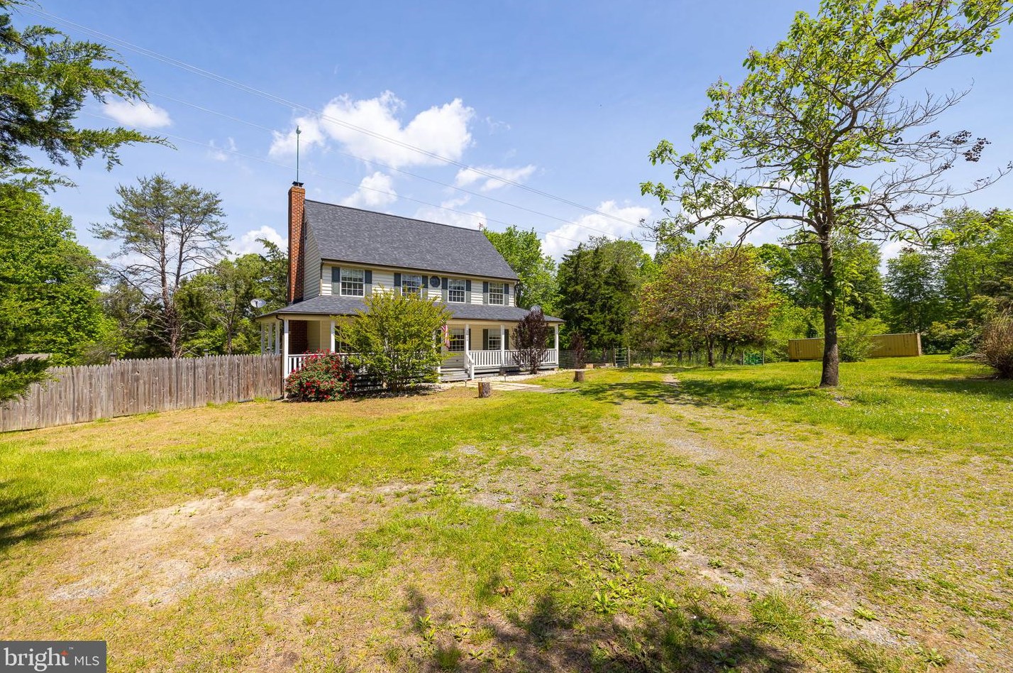2024 Mount Olive Rd, Beaverdam VA  23015-9519 exterior
