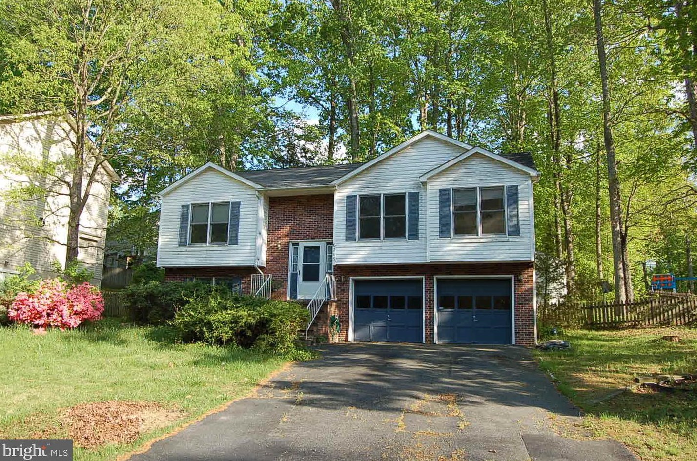 6215 Forest Grove Dr, Fredericksburg VA  22407-6380 exterior
