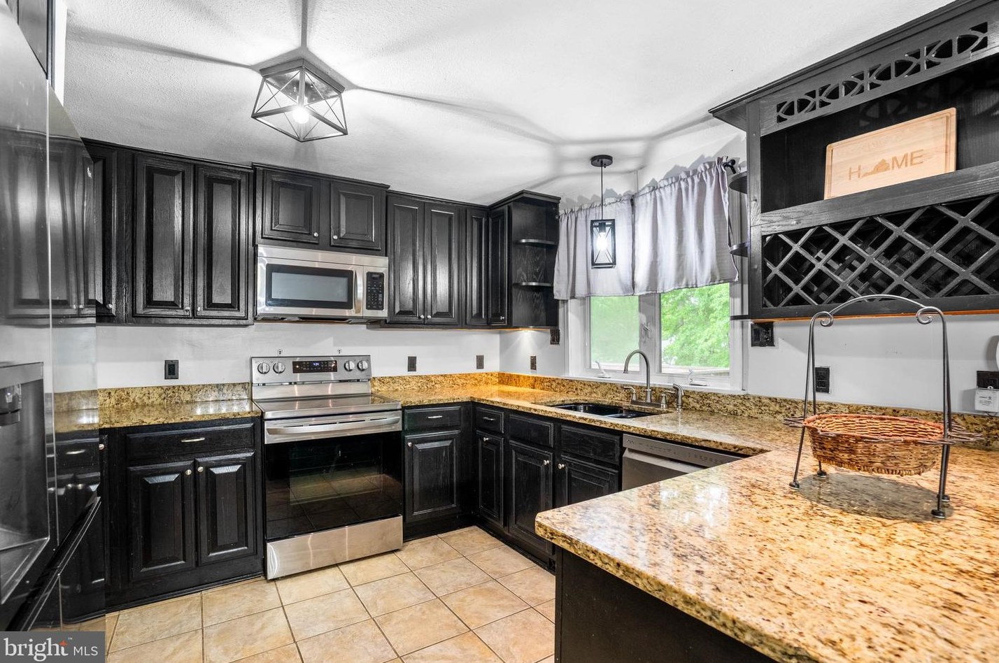 60 Devonne Dr, Fredericksburg, VA 22407