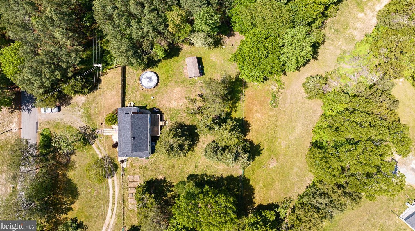 2024 Mount Olive Rd, Beaverdam VA  23015-9519 exterior