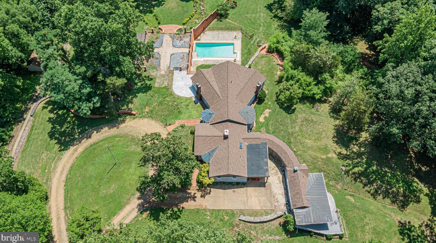 5516 River Rd, Fredericksburg, VA 22407