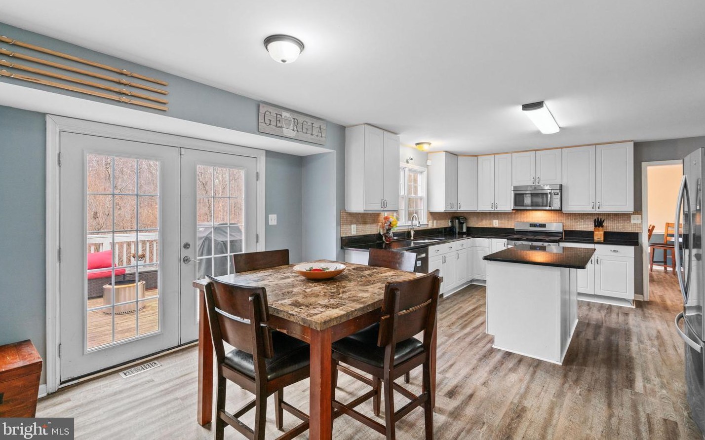 11912 Kingswood Blvd, Fredericksburg VA  22408-1873 exterior