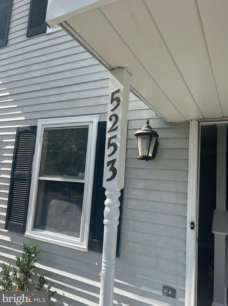 5253 Daffodil Dr, Fredericksburg, VA 22407