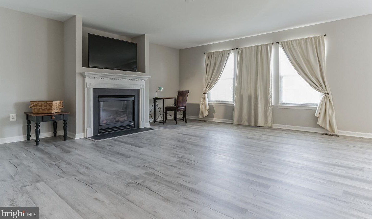 11709 Inverarry Dr, Fredericksburg, VA 22407