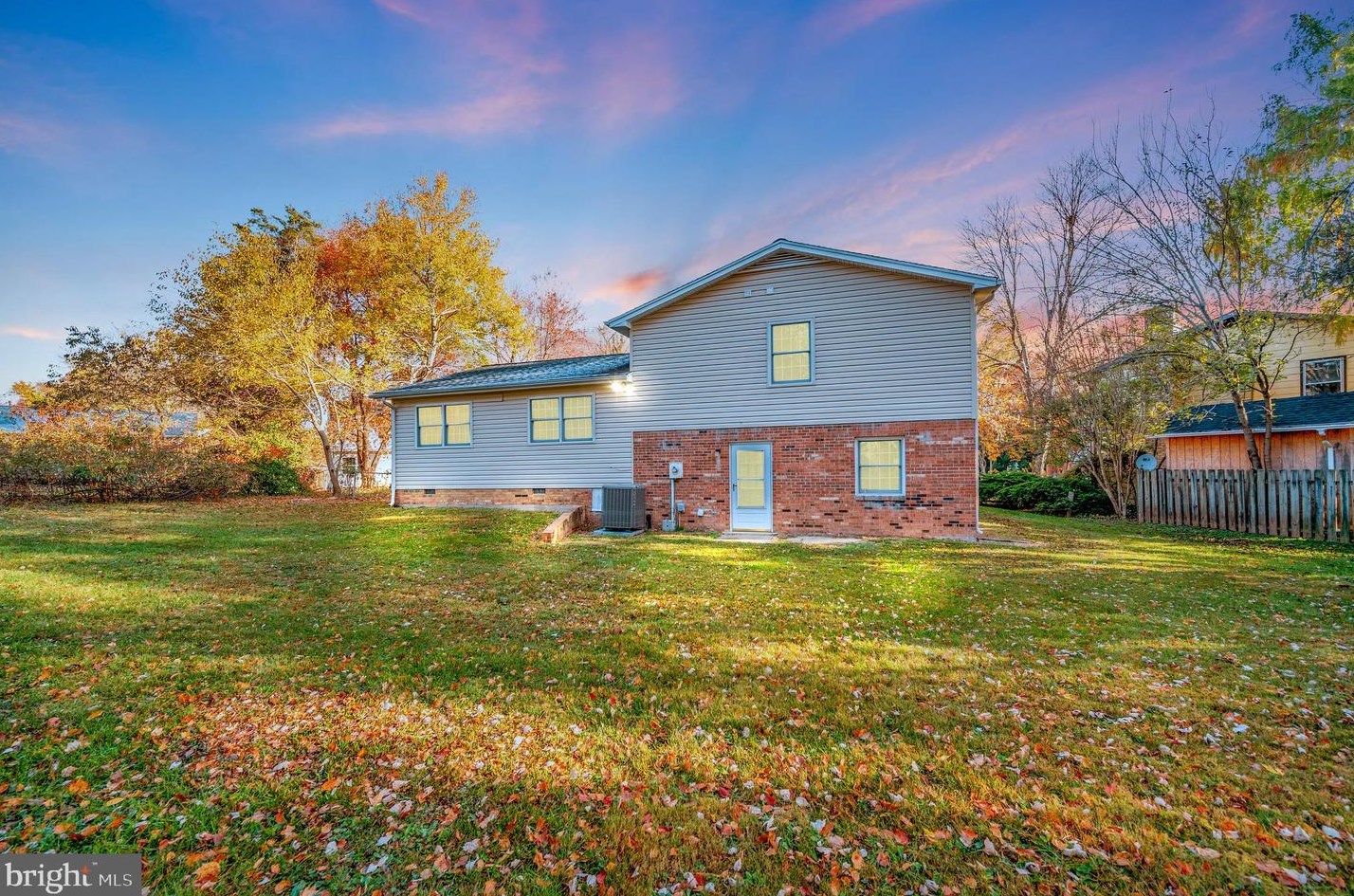 4 Randy Ct, Fredericksburg, VA 22407