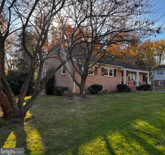 212 Redwood Dr, Fredericksburg, VA 22408