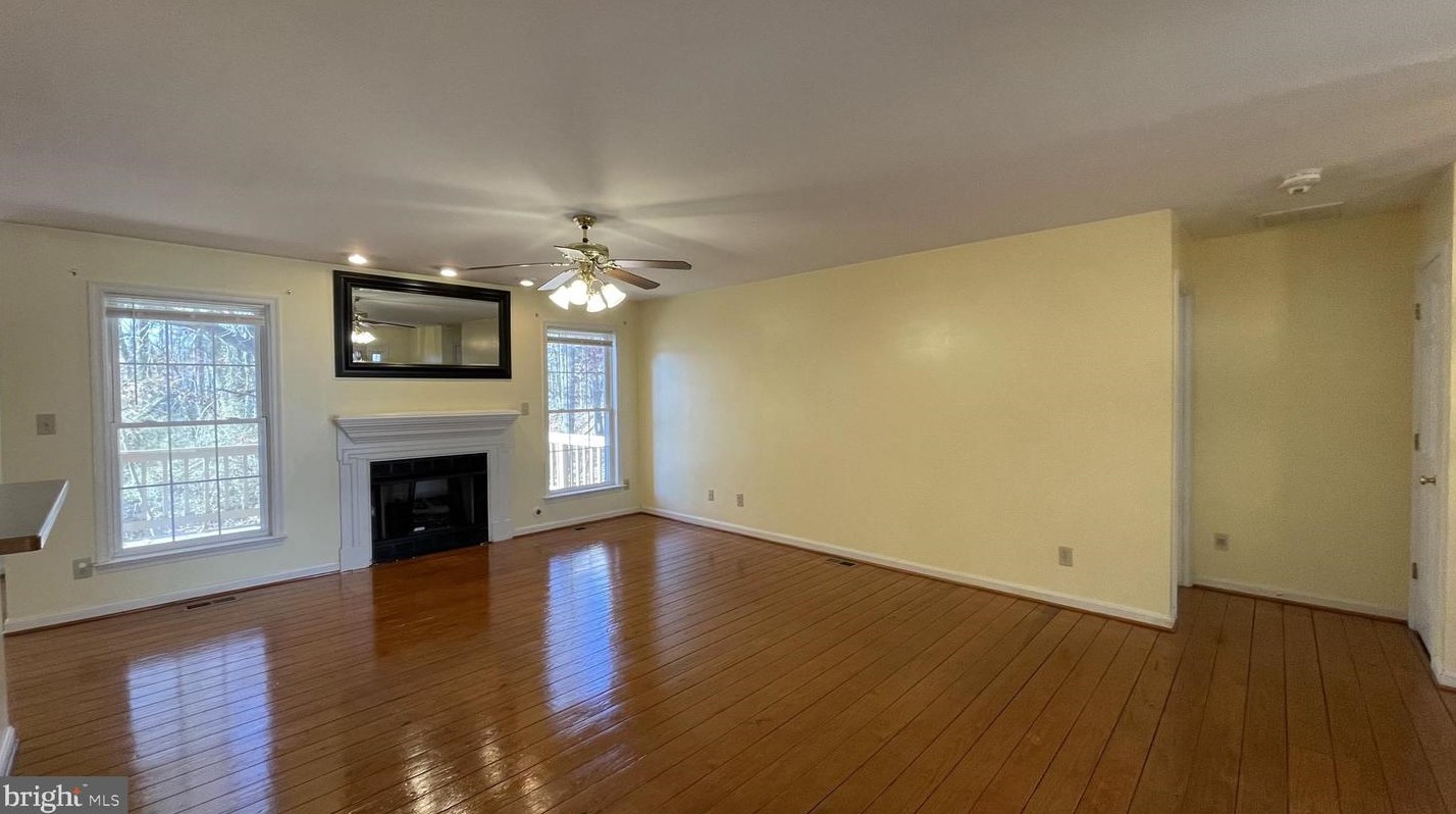 11708 Geranium St, Fredericksburg, VA 22407