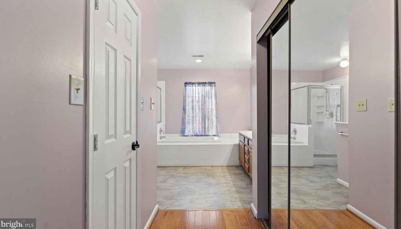 5904 Cambridge Dr, Fredericksburg VA  22407-1270 exterior