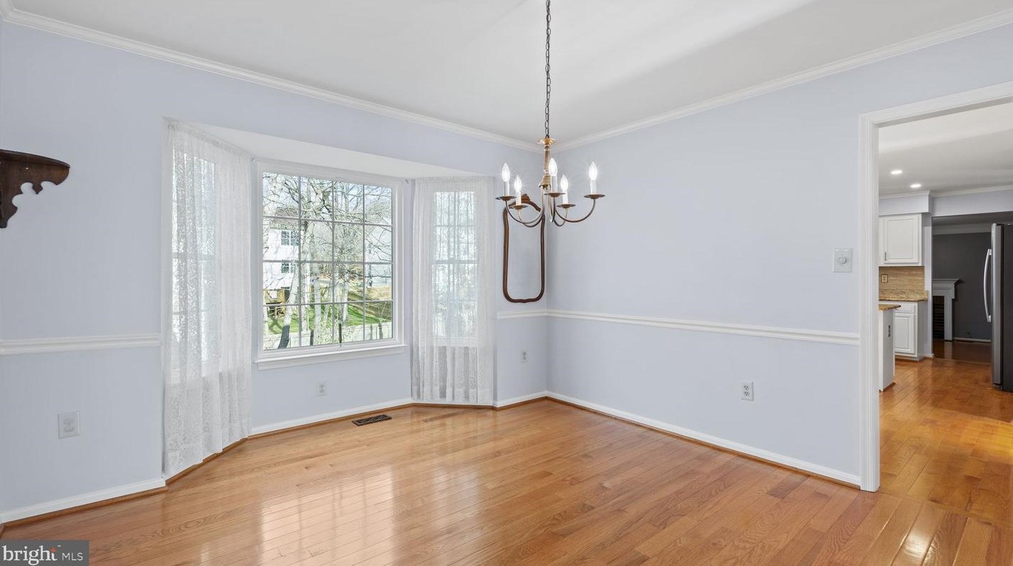 5904 Cambridge Dr, Fredericksburg VA  22407-1270 exterior