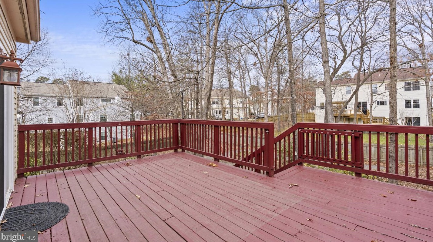 5904 Cambridge Dr, Fredericksburg VA  22407-1270 exterior