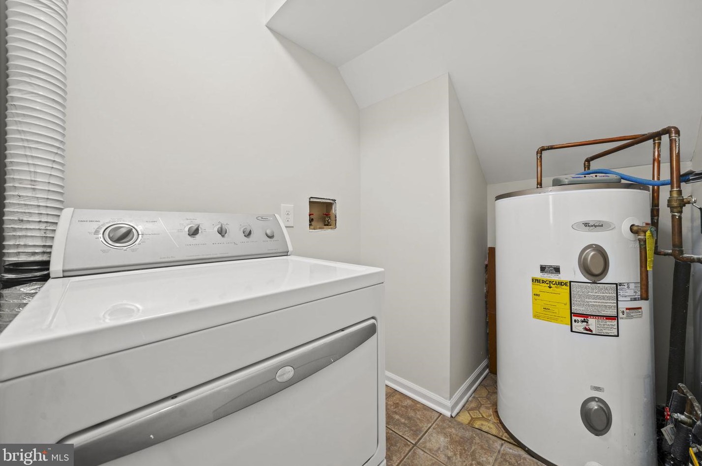 2201 Hamway Dr, Fredericksburg VA  22407-1379 exterior