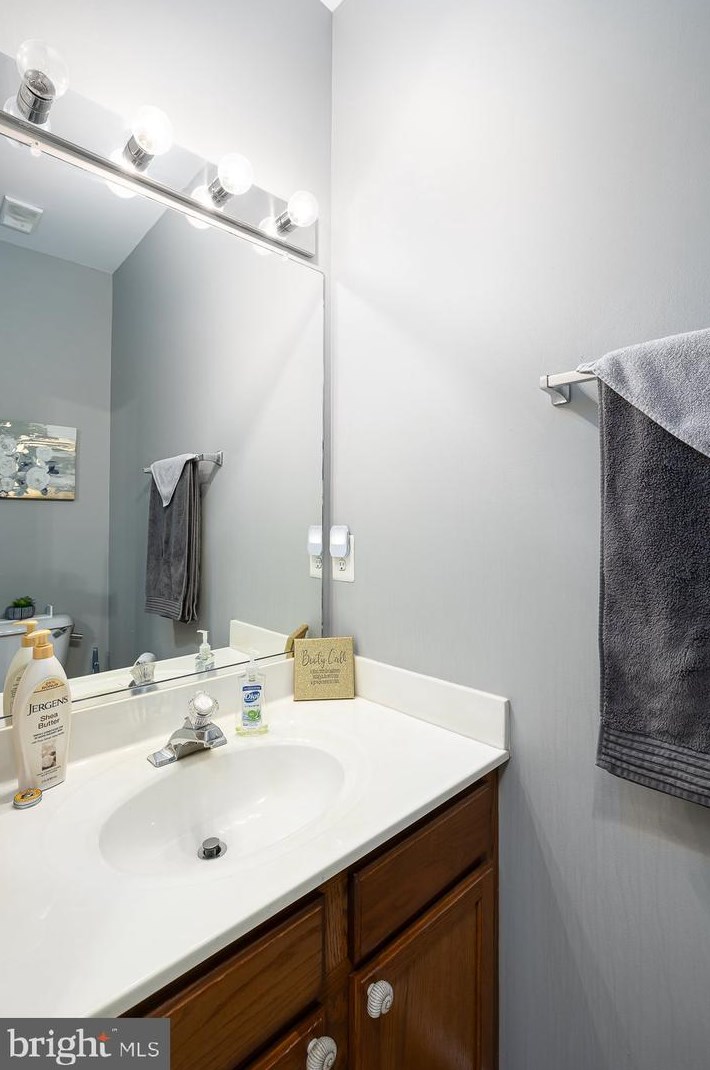 11210 Englewood Ct, Fredericksburg VA  22407-2538 exterior