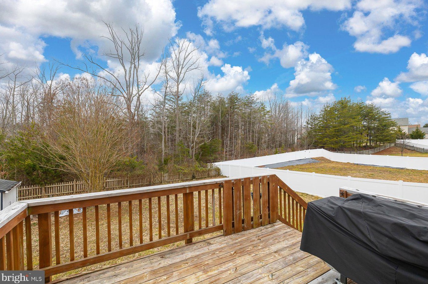 11210 Englewood Ct, Fredericksburg VA  22407-2538 exterior