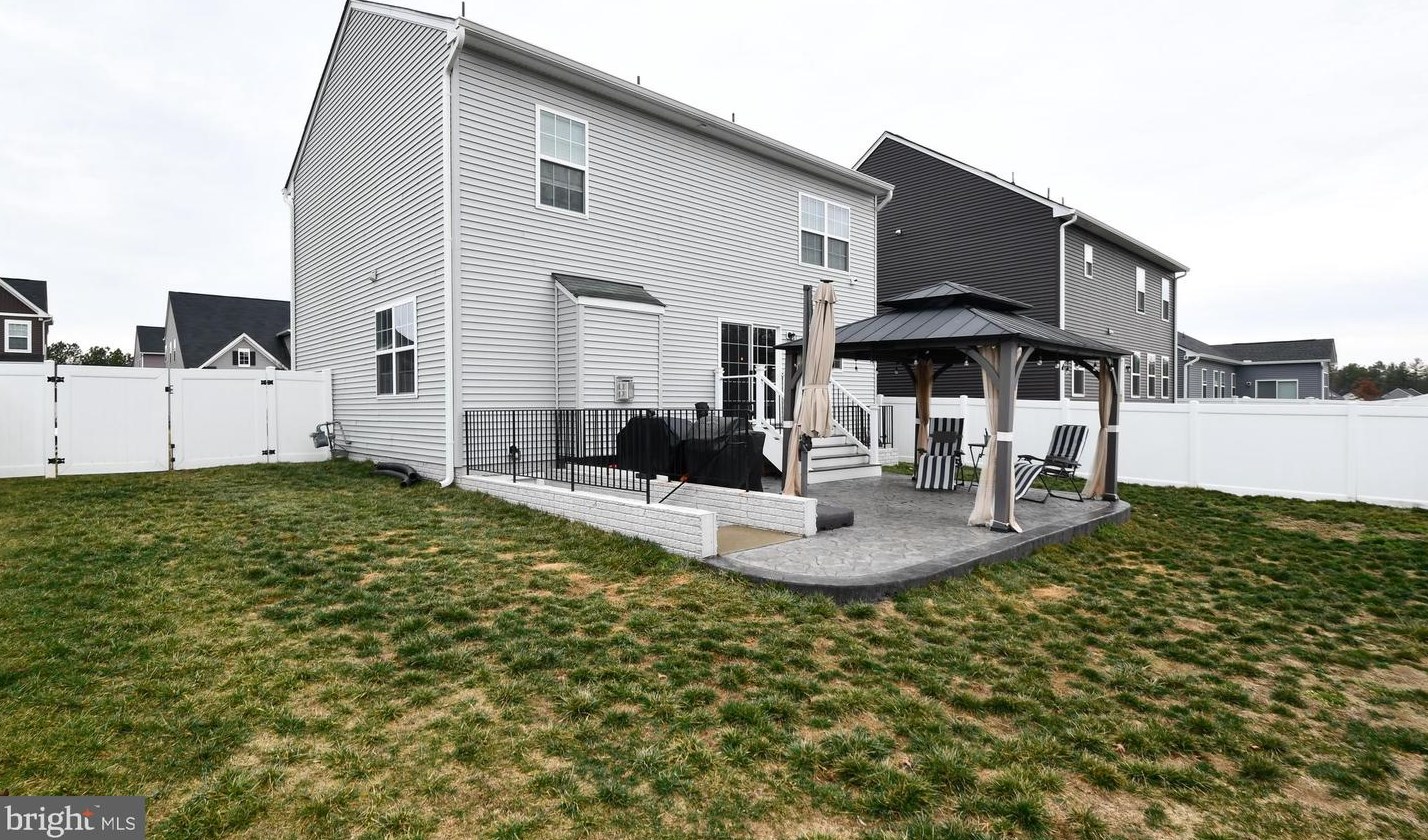 9527 Hillcrest Dr, Fredericksburg VA  22407 exterior