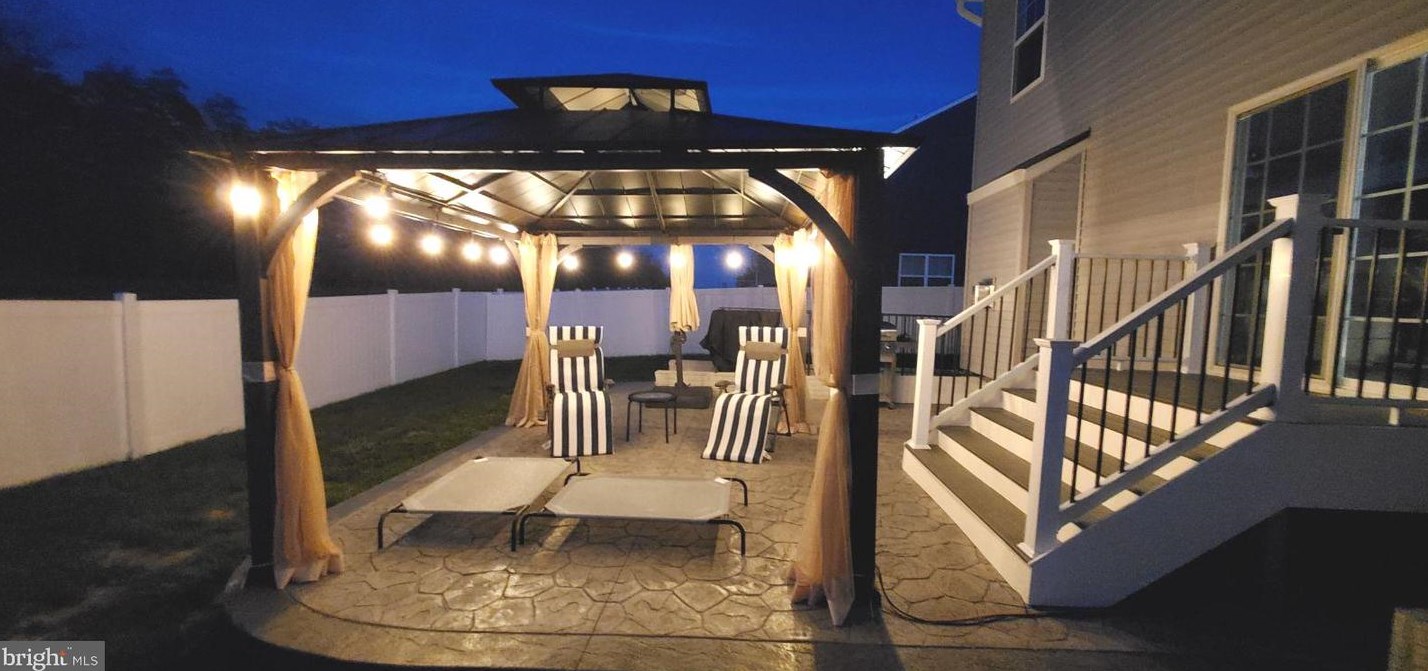 9527 Hillcrest Dr, Fredericksburg VA  22407 exterior