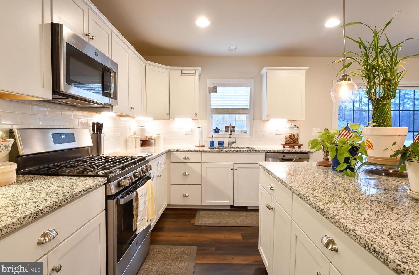 9527 Hillcrest Dr, Fredericksburg VA  22407 exterior