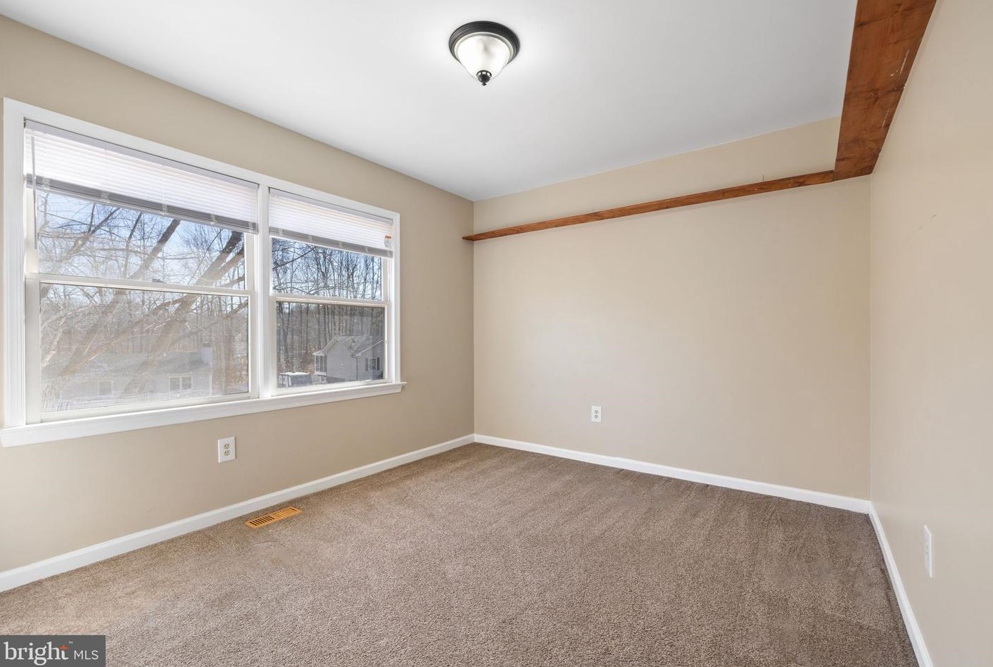 11210 Ascot Cir, Fredericksburg VA  22407-5060 exterior