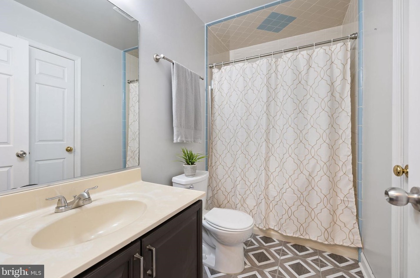 11210 Ascot Cir, Fredericksburg VA  22407-5060 exterior