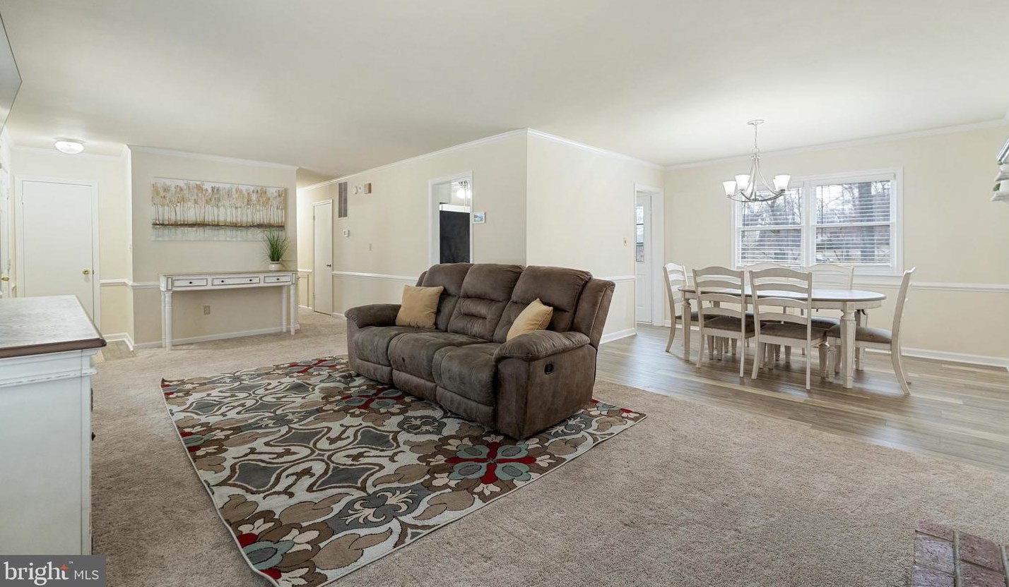 434 Butternut Dr, Fredericksburg VA  22408-1515 exterior