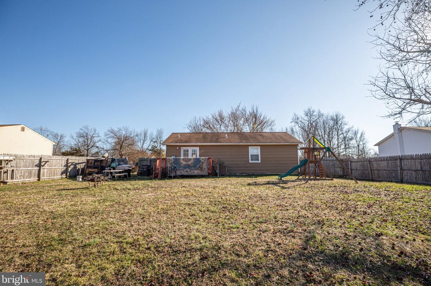 115 Gallimore Dr, Fredericksburg, VA 22407-1420