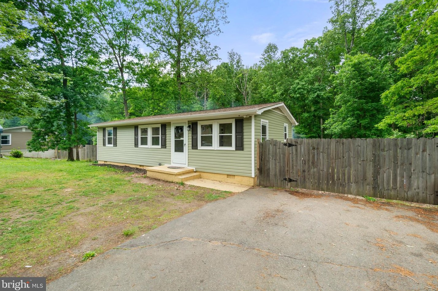 10704 Elk Dr, Fredericksburg, VA 22407