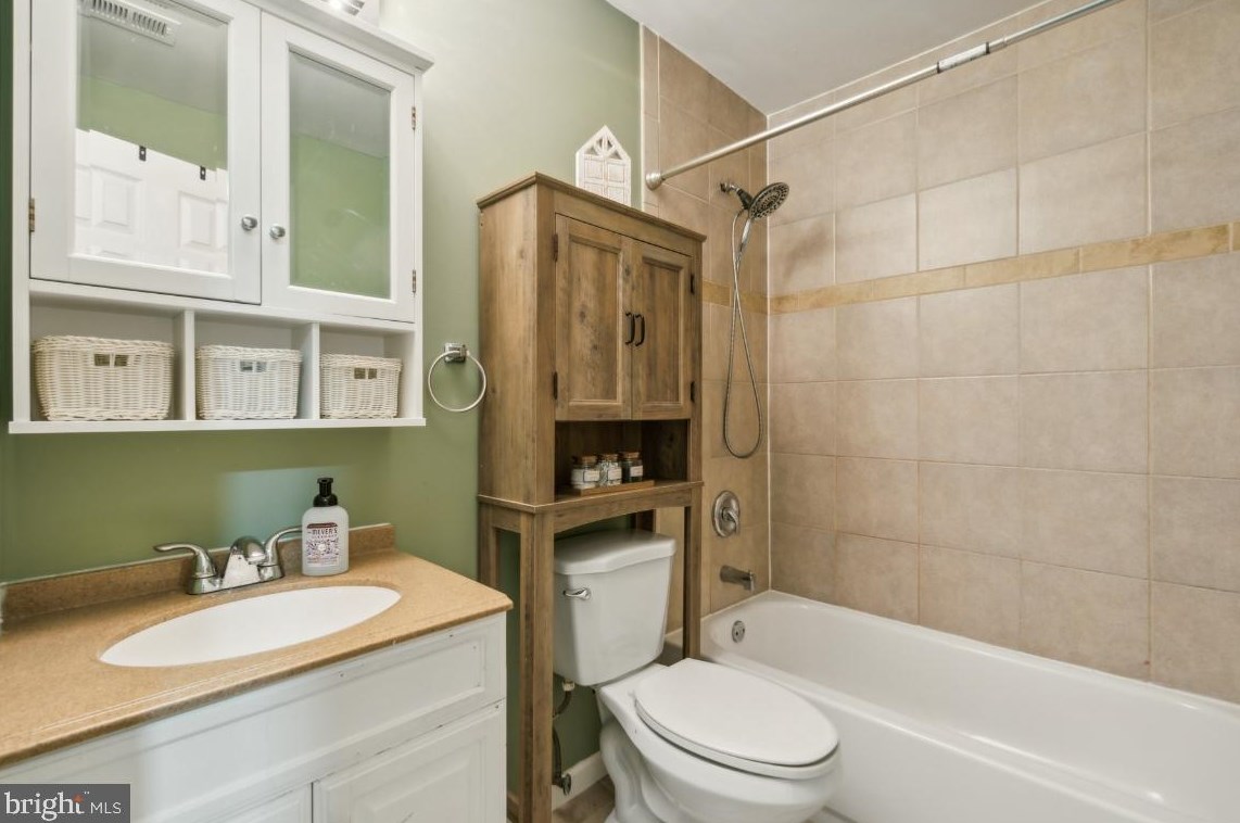 4513 Garfield Ct, Fredericksburg VA  22408-1954 exterior