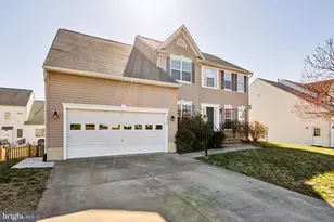 10325 Lees Crossing Ln, Fredericksburg, VA 22408 - Photo 2