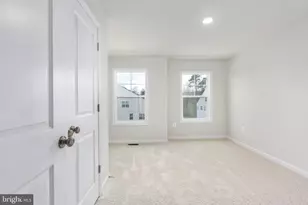 10623 Afton Grove Ct, Fredericksburg, VA 22408 - Photo 30