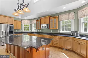 8606 Laroque Run Dr, Fredericksburg, VA 22407 - Photo 16